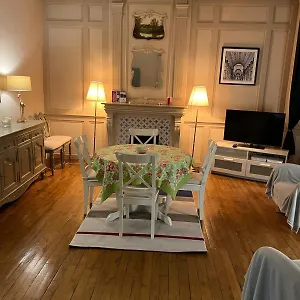 Eglantine Centre Historique De Apartment Dinan