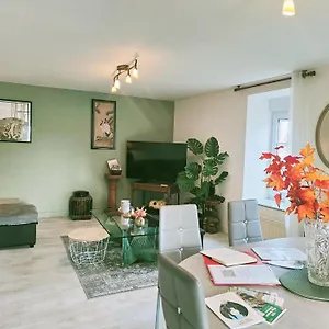 Du Marche Apartment Dinan